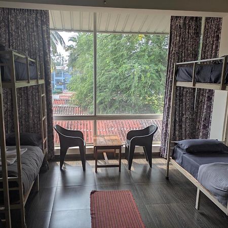 Selesta Sea By The Beach Morjim Exterior photo